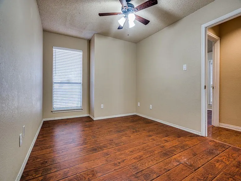 1001 Filmore Dr — Photo 8