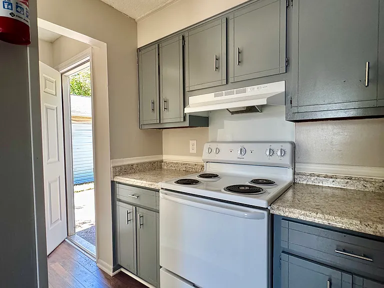 2442 Winston Way — Photo 11