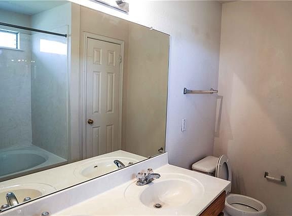 3rd image of 217 Lake Washington Dr