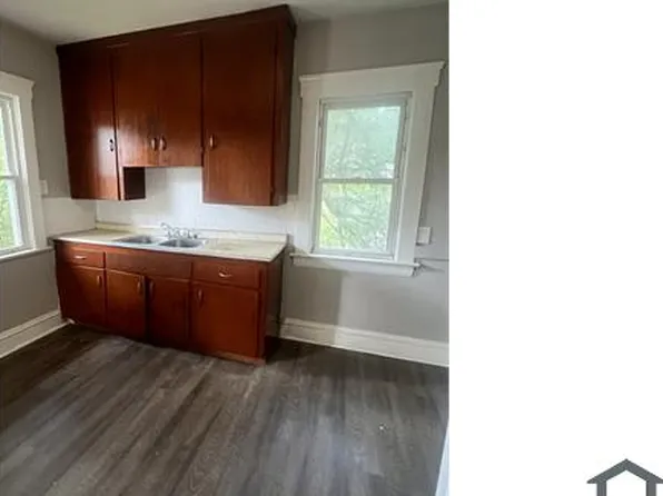 7301 Worley Ave, Cleveland, OH 44105