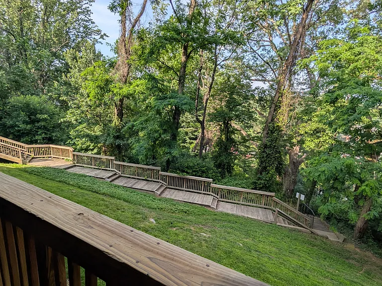 332 Overlook Dr — Photo 25
