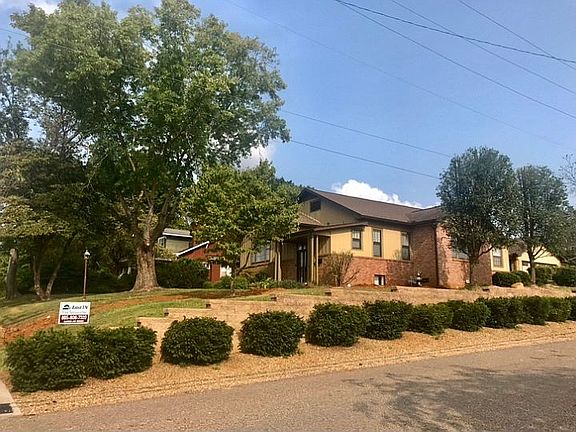 5th image of 3000 Gibbs Dr