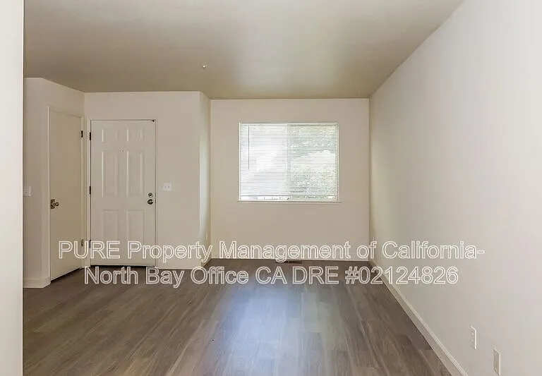 5252 Old Redwood Hwy #20 — Photo 2