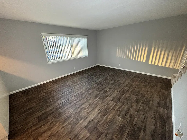 786 Reseda Dr #2 — Photo 2
