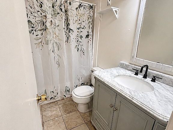 4th image of 55 Merrimac Dr
