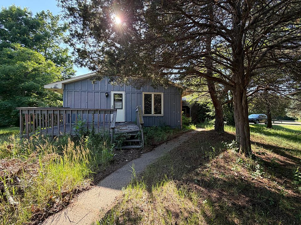 1st image of 2852 Viking Blvd NW