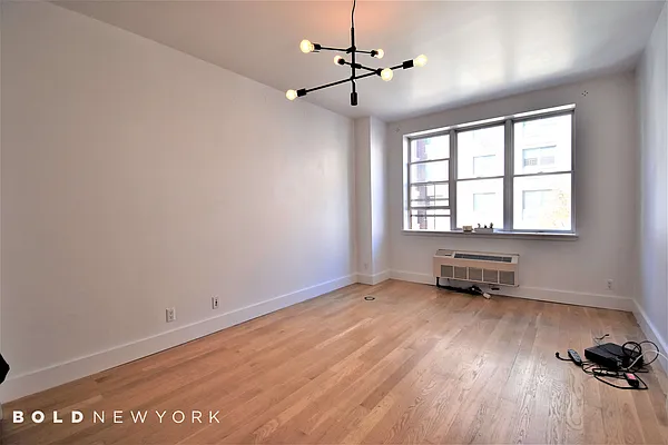Rented by Bold New York | media 47