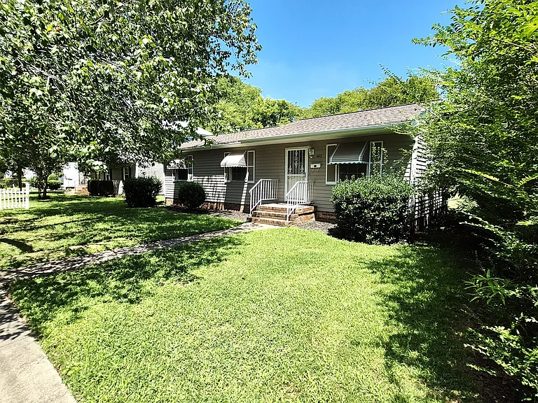 1412 Blair St — Photo 49