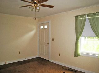 35 Cole St, Kittery, ME 03904