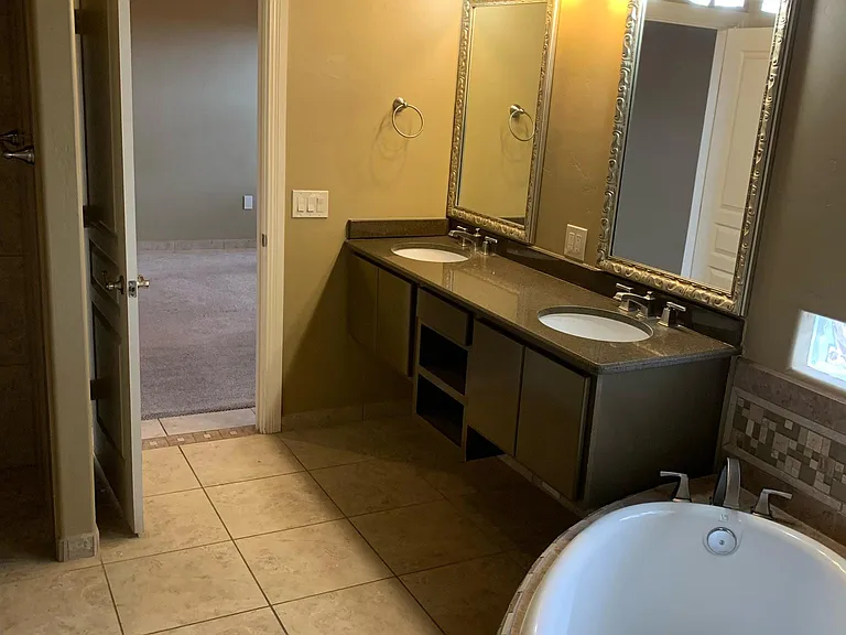 4313 Levante Dr — Photo 7