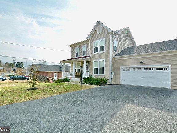 3rd image of 4809 Garrett Ave