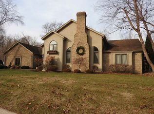 7520 Ridgeview Ln, Lafayette, IN 47905