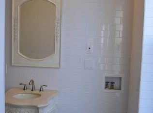 981 Seneca Ave, Flushing, NY 11385