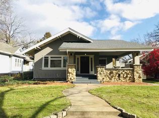 1921 Clinton St, Rockford, IL 61103