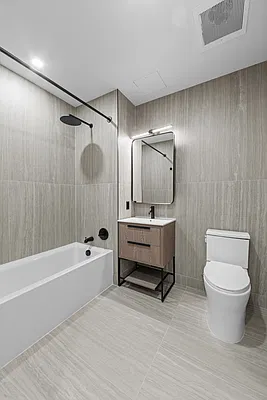 Bathroom, photo 2