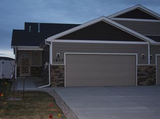 3809 Gunsmoke Rd, Cheyenne, WY 82001