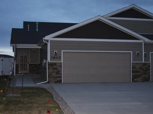 3809 Gunsmoke Rd, Cheyenne, WY 82001