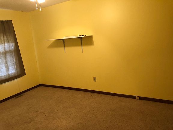 4th image of 254 Carmel Woods Dr