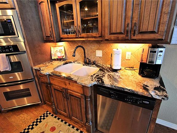 5th image of 8411 Willow Creek Dr