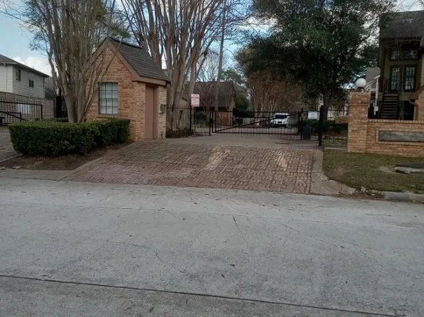 16800 Sugar Pine Dr #31, Houston, TX 77090
