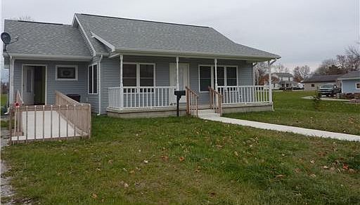 1st image of 302 Moody Ave