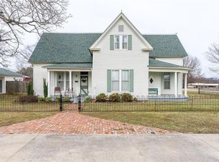 22 E Grove St, Magazine, AR 72943