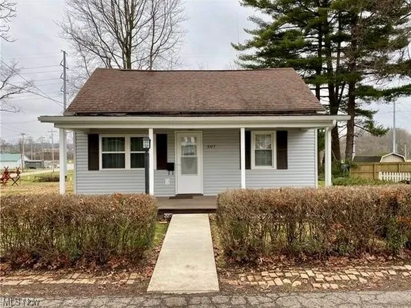 307 Hanna St, Dennison, OH 44621