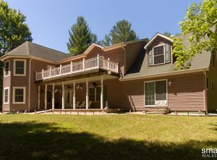 8043 N 56th Ave, Pentwater, MI 49449