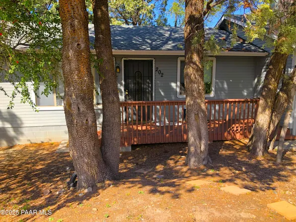 202 Robinson Dr, Prescott, AZ 86303