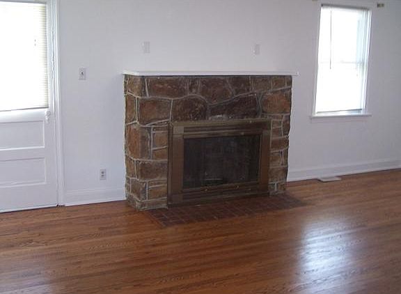 3rd image of 101 W Highland Ave