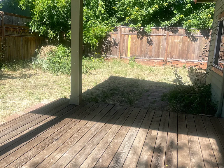 W Nevada St — Photo 17