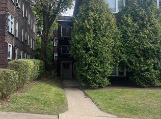 2031 Wendover St #12, Pittsburgh, PA 15217