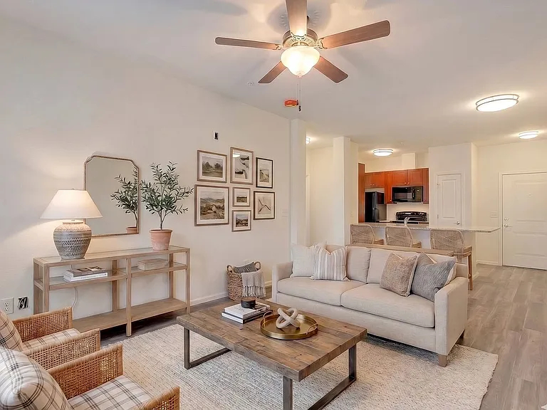 1230 Pierce St — Photo 5