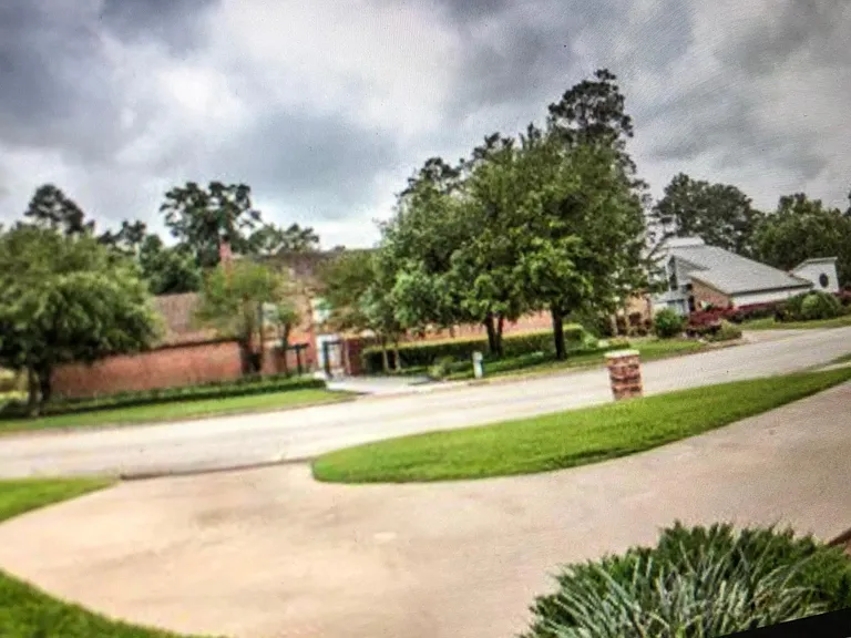 405 Crown Colony Dr #1 — Photo 2
