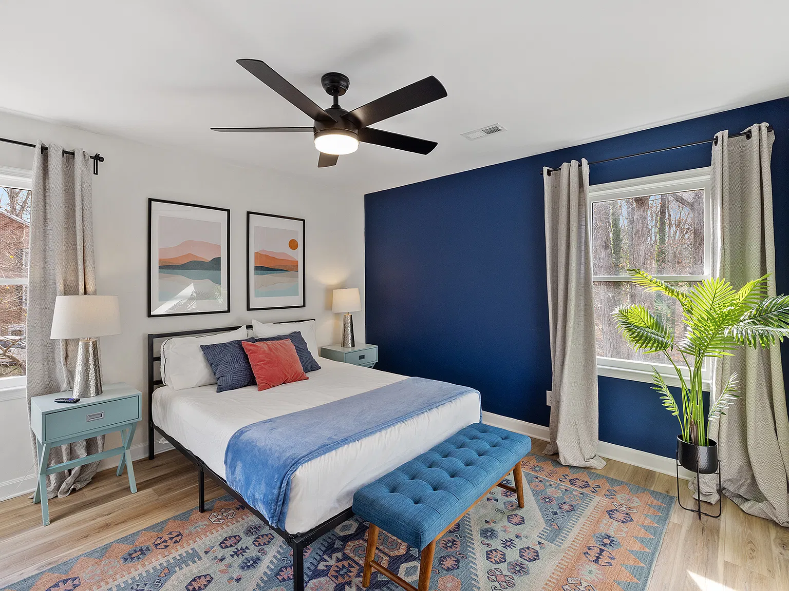 5 bed, 2077 sqft, $5,200 — Photo 4