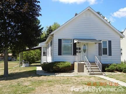 2nd image of 2101 Hennepin St