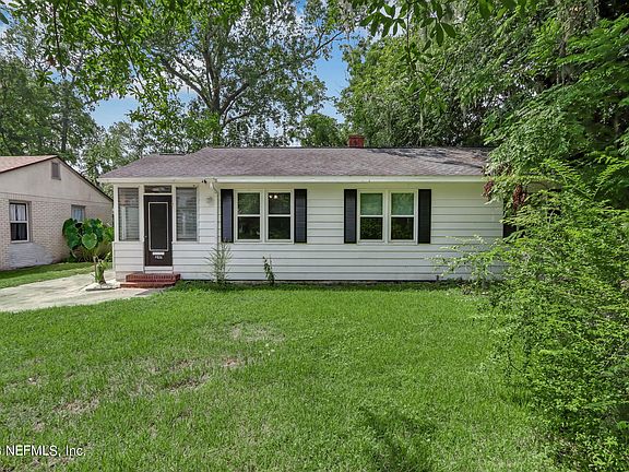 2nd image of 4826 PALMER Avenue