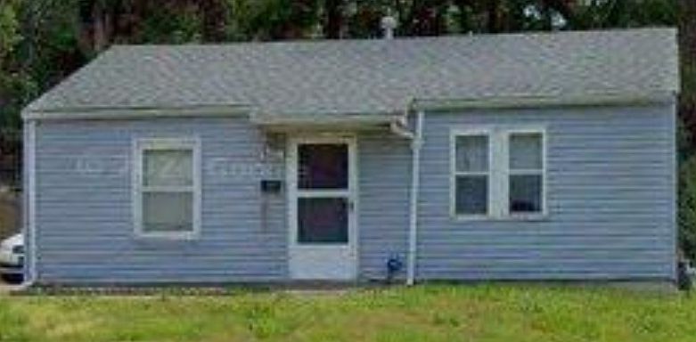 1st image of 3401 E 55th St