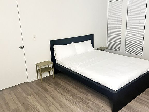 3rd image of 4650 Koval Ln APT 14C