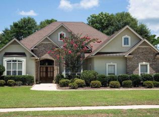 25583 Ravenwood Cir, Daphne, AL 36526