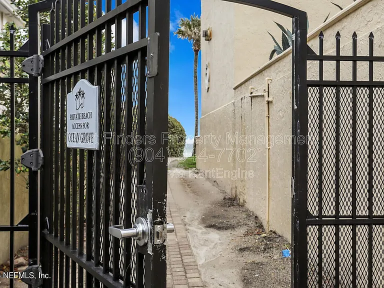 19 Arbor Club Dr #107 — Photo 31