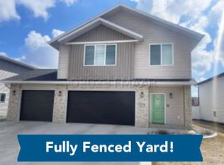 3674 56th St S, Fargo, ND 58104