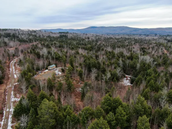 M4L7-4a Woodbury Way, Burlington, ME 04417