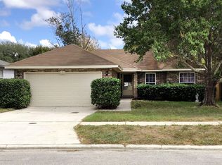 3305 Cancun Dr E, Jacksonville, FL 32225