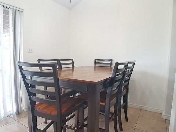 4th image of 2751 Pompeii St