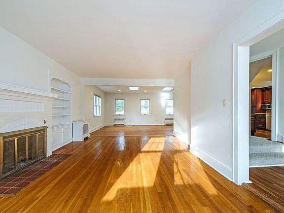 1 Edgewood Rd (14 Of 53).JPG