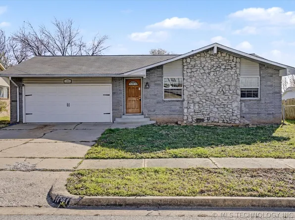 1741 S Pecan Ave, Broken Arrow, OK 74012
