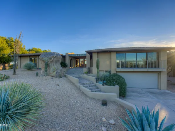 2003 E SMOKETREE Drive, Carefree, AZ 85377