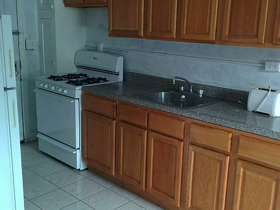 3rd image of 128 Fort Washington Ave APT 7E