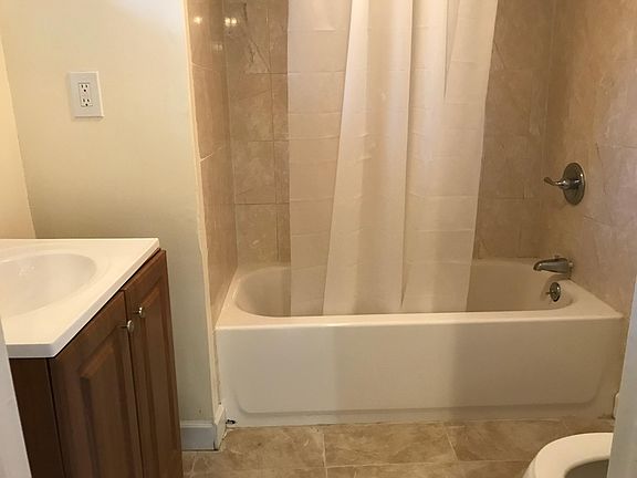 Bathroom photo 1